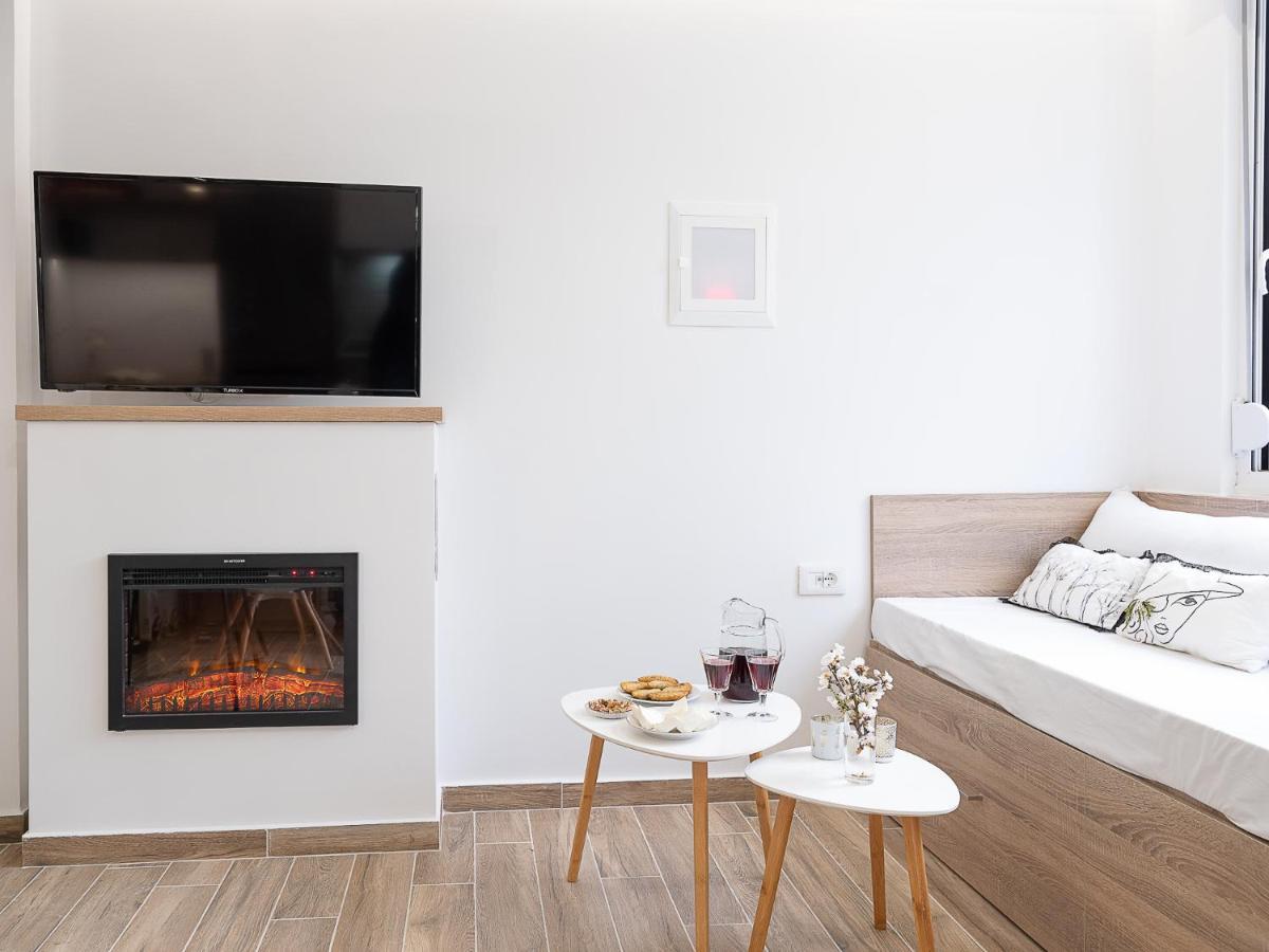 Cozy Studio In Dafnes Near To Heraklion Apartment Dhafnes Exterior photo